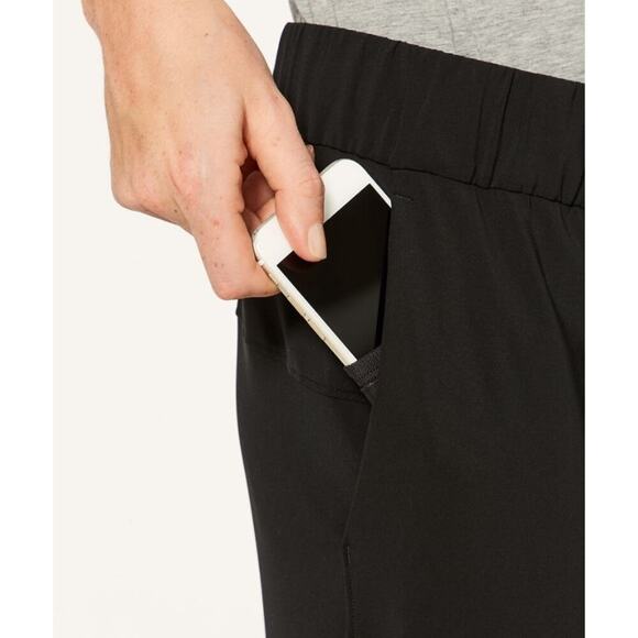 Lululemon On The Fly Pant Women’s 4 Black Athleisure Neutral Minimalist Casual - Picture 2 of 9